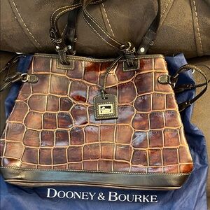 Dooney and Bourke croco embossed leather shoulder bag